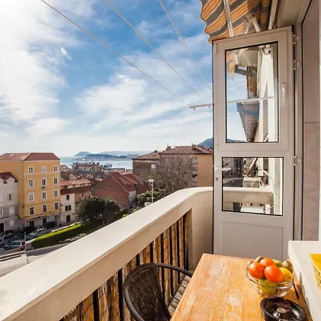 King's View سبليت